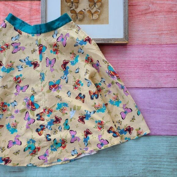 Tatyana Beige Butterfly Print High Waist Full Swing Circle Skirt Small - Picture 8 of 11